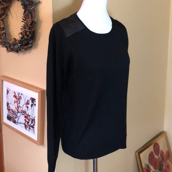 TAHARI size Medium ExtraFine Merino Wool Quilted Satin Shoulder patch  $178 NEW - Picture 2 of 10
